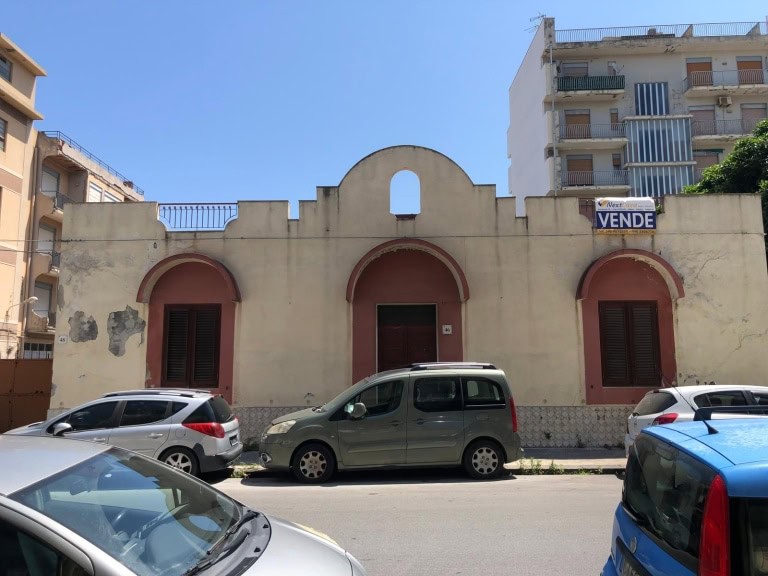 Stabile in vendita in via Ugo S. Onofrio/Via G.Prati Barcellona Pozzo di Gotto ( ME )
