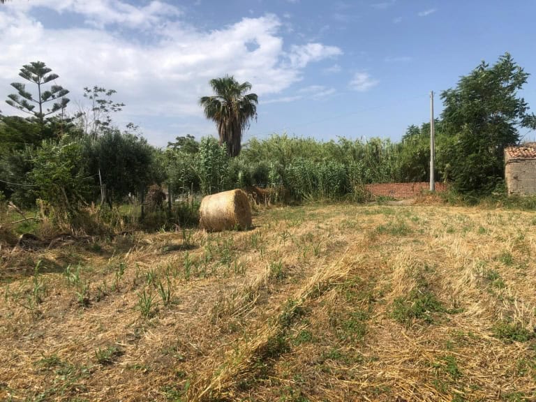 Terreno in vendita in via Salvatore Cattafi, Barcellona P.G., Me
