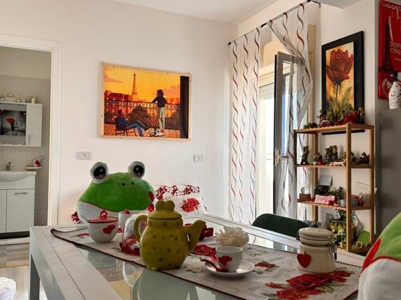 Fantasiosa casa in vendita a NextCasa, ideale per vivere con comfort e stile, con camere luminose, arredi moderni e dettagli originali per un'abitazione accogliente e dal carattere unico.