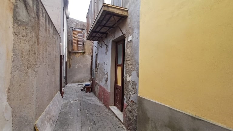 Appartamento in vendita in Via Giuseppe Gagliano, Naso, Me