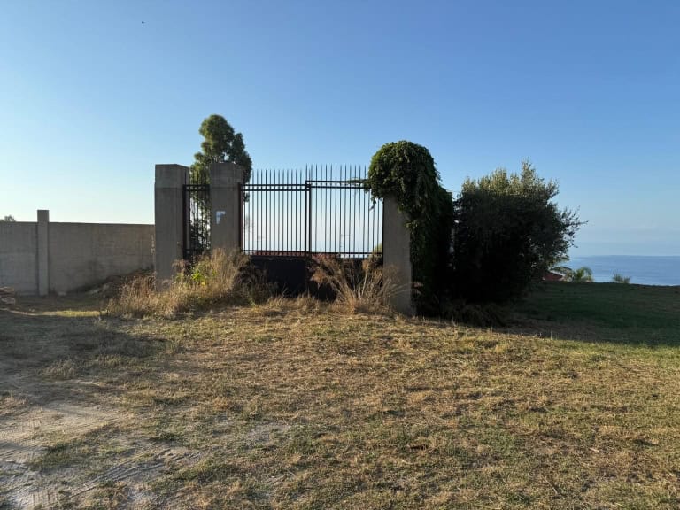 Terreno edificabile in vendita in C\da Curcuraci, Messina