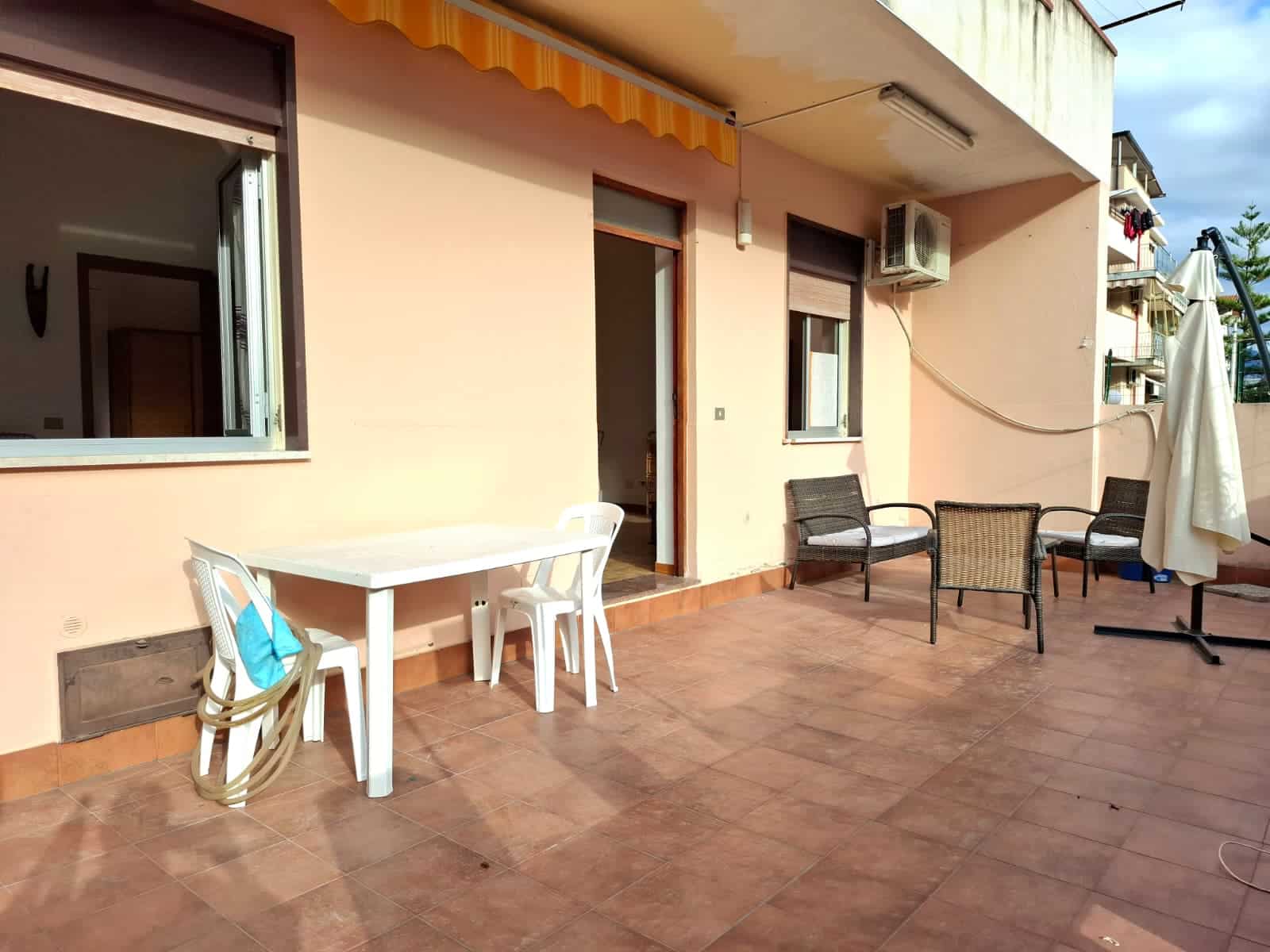 Appartamento indipendente in vendita in via Stazione 90, Oliveri, Me