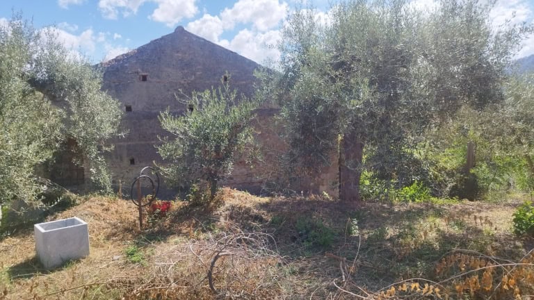 Rudere con terreno in vendita in Contrada Moasi, Barcellona P.G., Me