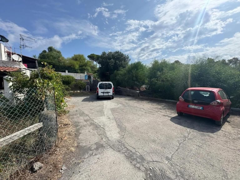 Villetta Eoliana da ristrutturare C/da Vulcanello Vulcano – Lipari, Me