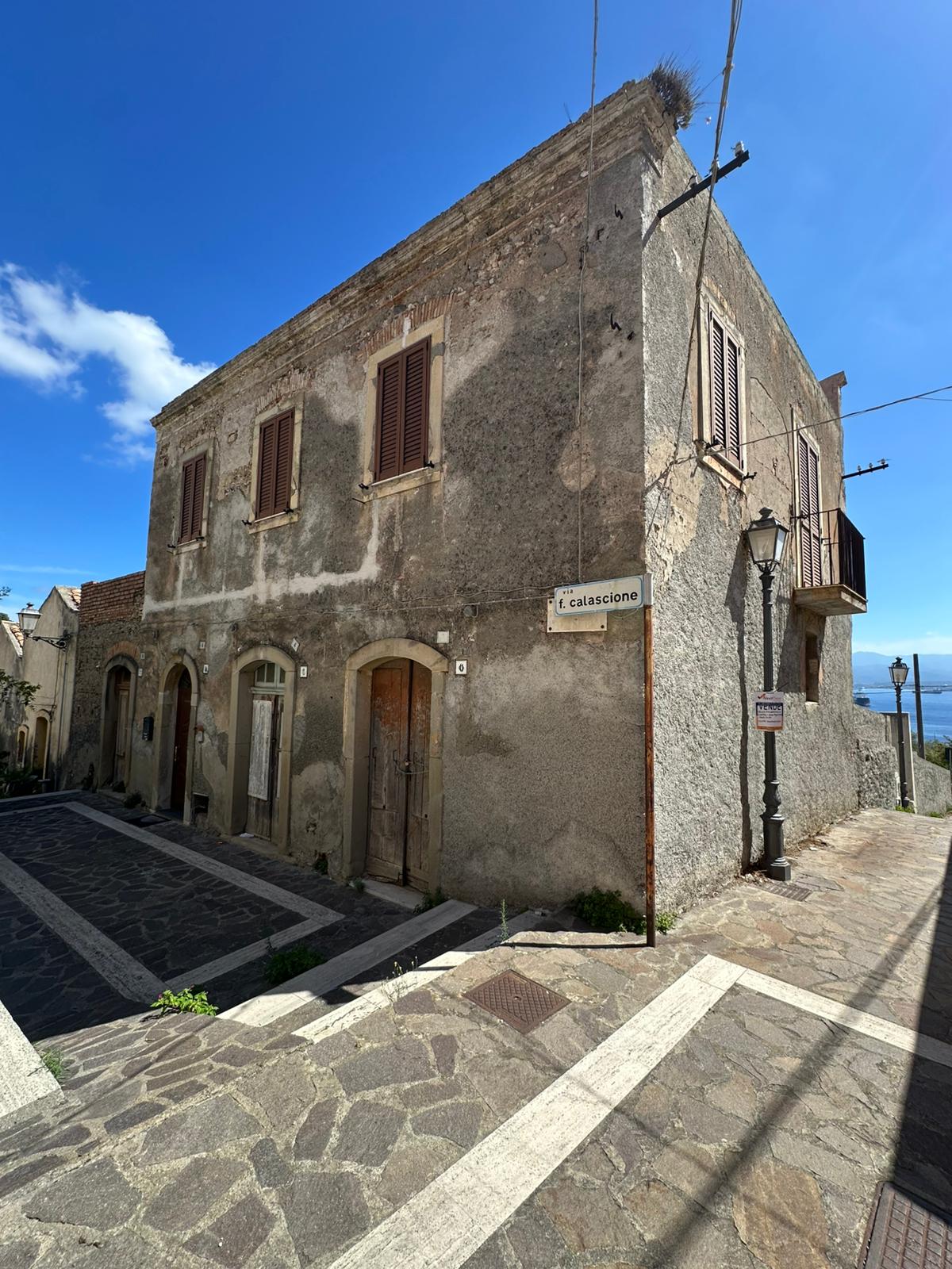 Villa indipendente in vendita in via Calascione, 8 Milazzo, ME