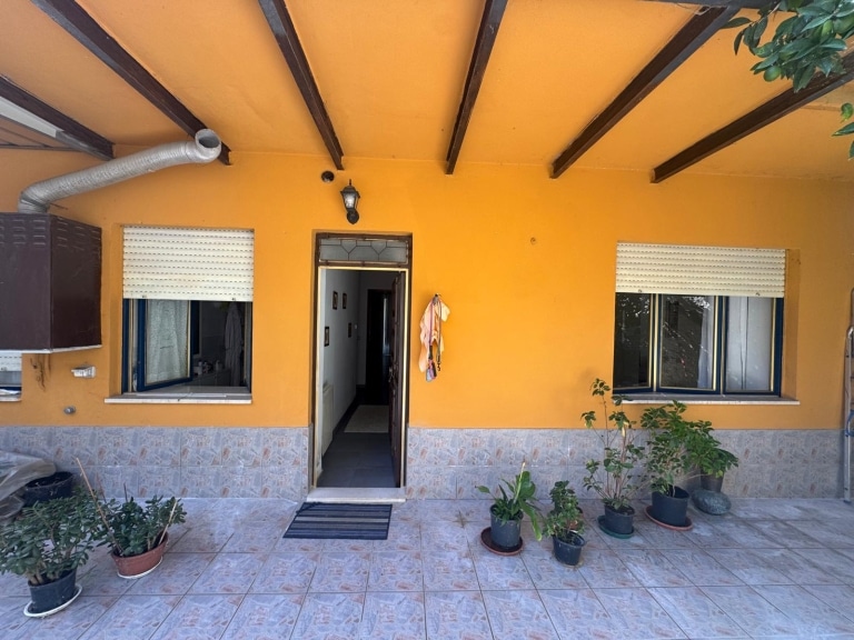 Stabile in vendita in via Nuova Russo 137, Furnari, Me