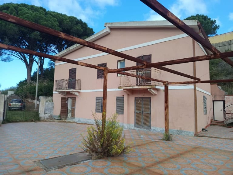 Villa con terreno in vendita in Contrada Ponte Gallo, Messina, Me