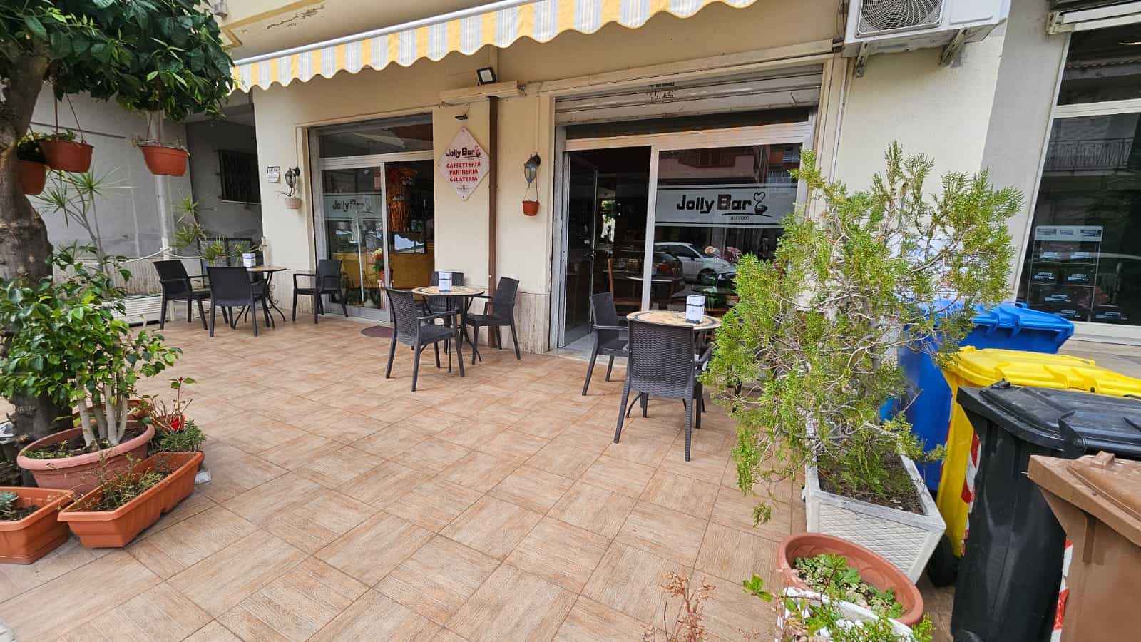 Filtro_esterno_cafe_ristorante_patio_NextCasa.jpg.