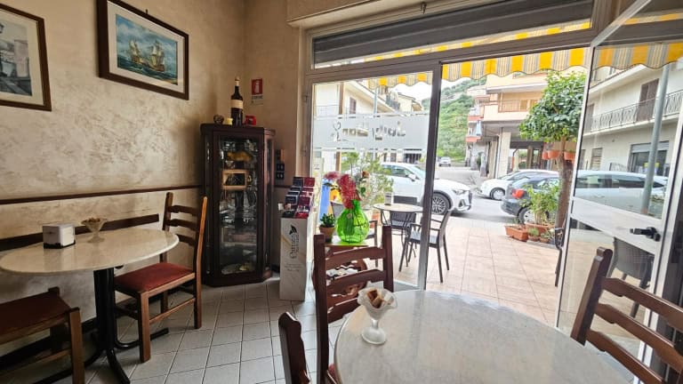 Locale in vendita in Via Lucio Piccolo, Capo d’Orlando, Me