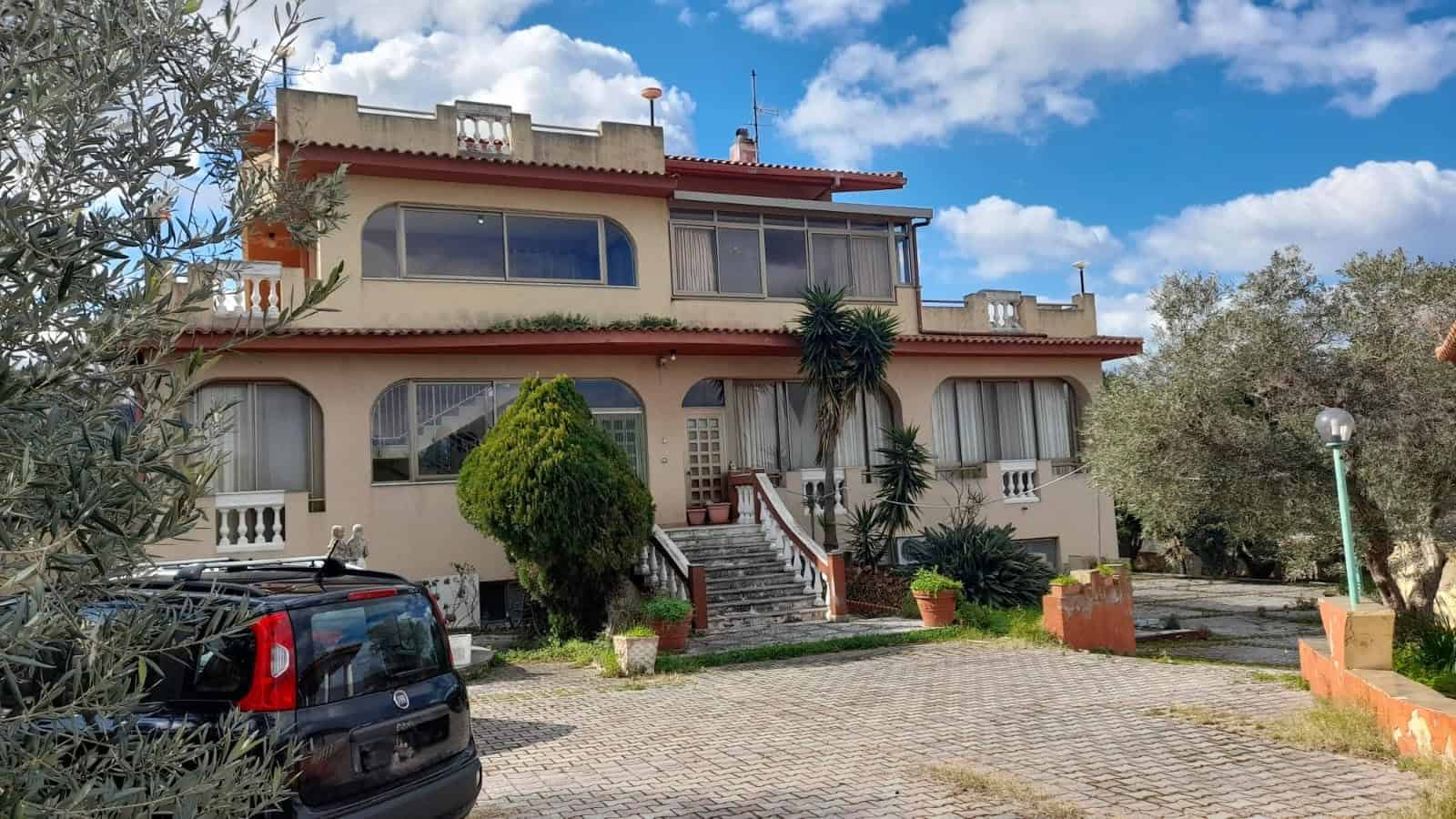 Fiorella.