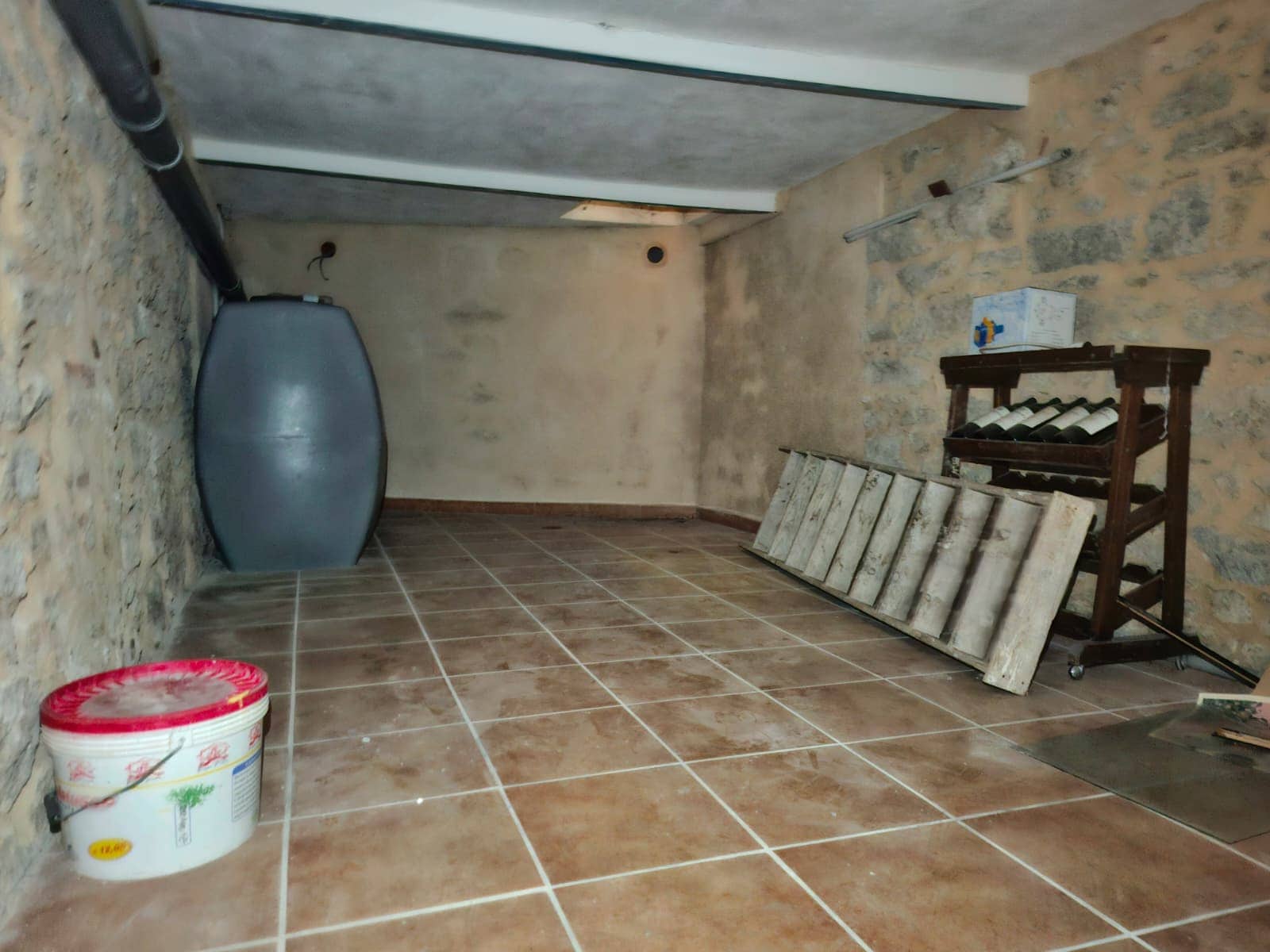 Meta: Riscaldamento, sistemi di acqua e stoccaggio, fai da te, ristrutturazione, materiali edili, riparazioni casa, progetto edilizio, interior design, soluzioni industriali.