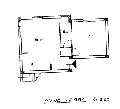 Ampia planimetria di un appartamento al piano terra con soggiorno, cucina, bagno e camera da letto, ideale per investimento immobiliare o prima casa.