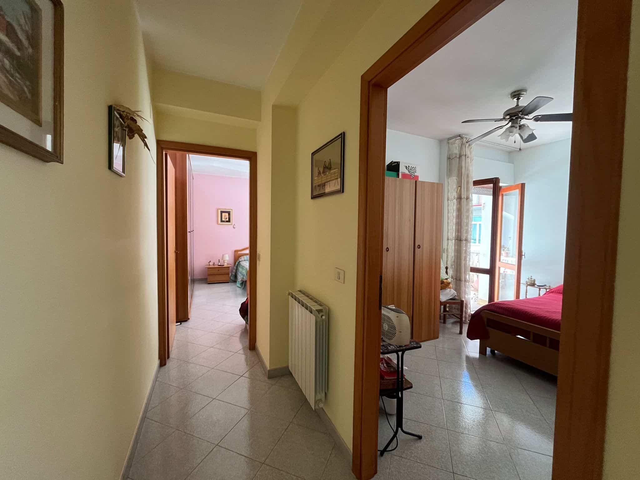 Ampio appartamento in affitto a NextCasa, con camere confortevoli, balcone soleggiato, arredamento funzionale, ideale per famiglie o studenti, vicino a servizi e mezzi pubblici.
