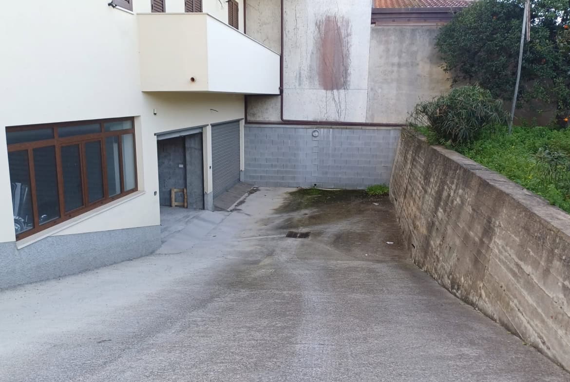 1170