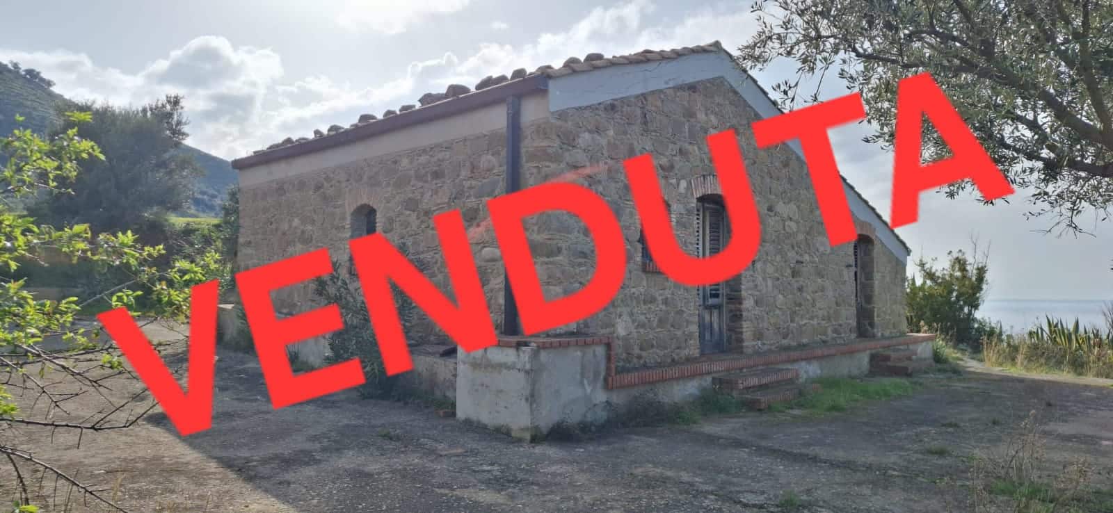 Casa indipendente in vendita in C.da Gunnimmari, Santo Stefano Di Camastra, Me