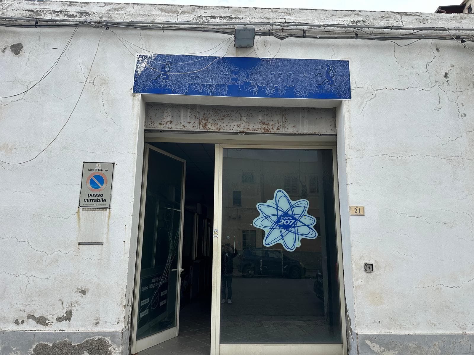 Locale Commerciale cat. C2 in vendita, in via Alcide De Gasperi 21 Milazzo ME
