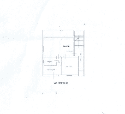 Ampia planimetria di un appartamento con cucina, bagno e camera da letto, situato in Via Raffaello, ideale per chi cerca una soluzione abitativa funzionale e ben distribuita.
