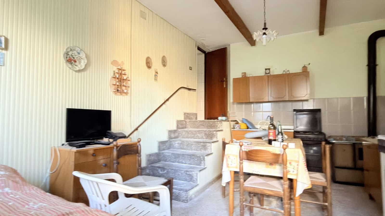 Casa Indipendente in vendita in Via Vico I Pola Condrò, ME