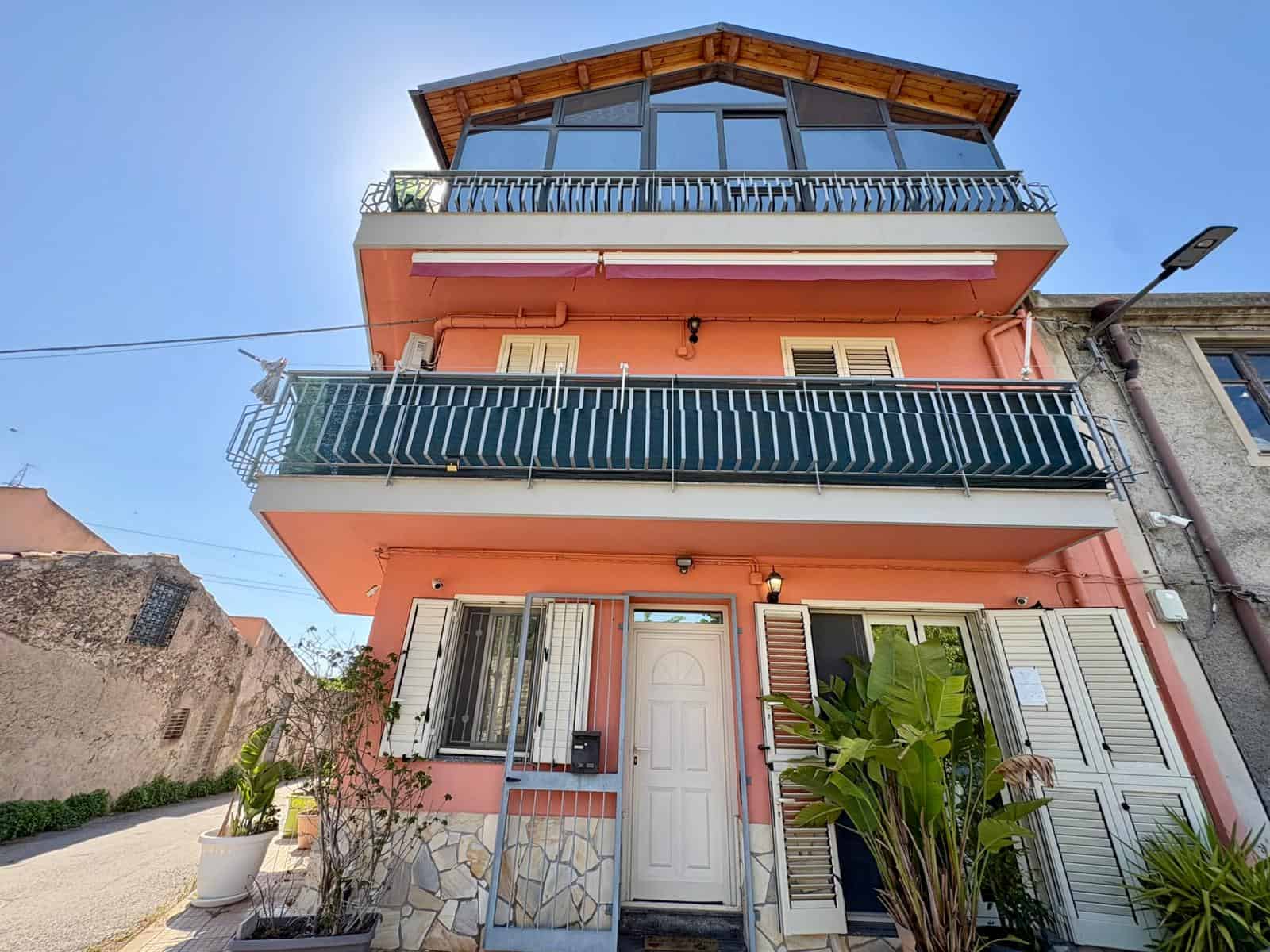 Casa indipendente in vendita in Via Tenente Salvatore Siracusa 89, San Filippo del Mela, Me