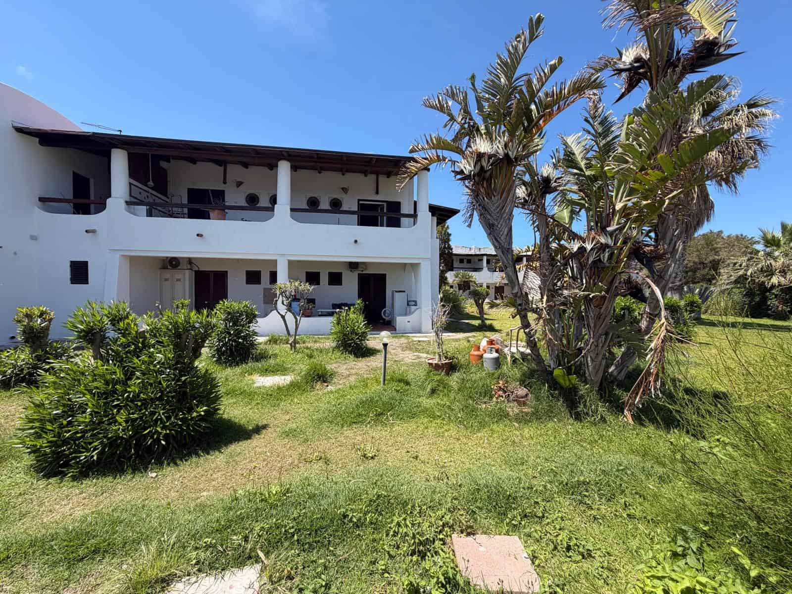 Appartamento in villa in via Baia Porto di Levante Vulcano – Lipari