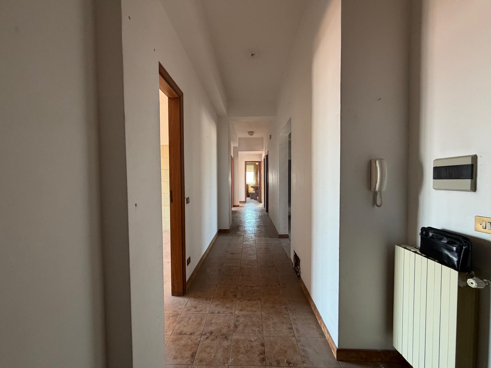 Lunghezza massima ALT: 200 caratteri.