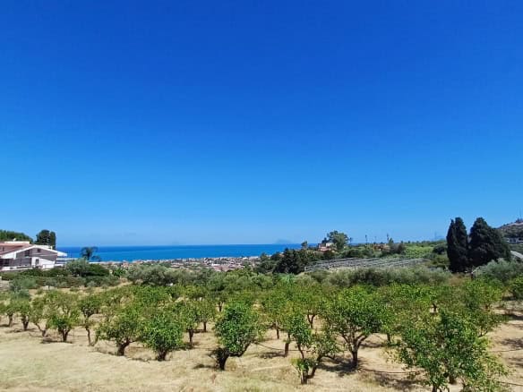 Terreno agricolo con vista mare a Capo d'Orlando, Sicilia, in vendita.