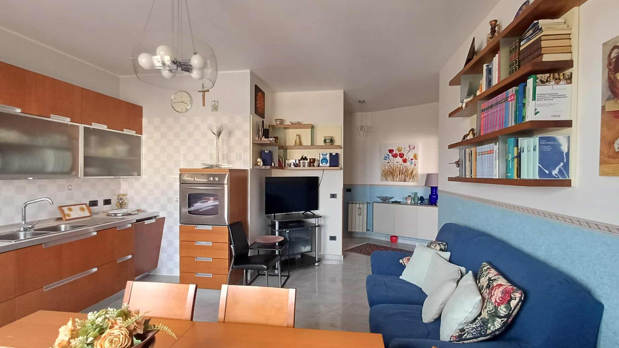 Appartamento in vendita in Via Michele Amari, Sant’Agata di Militello, Me