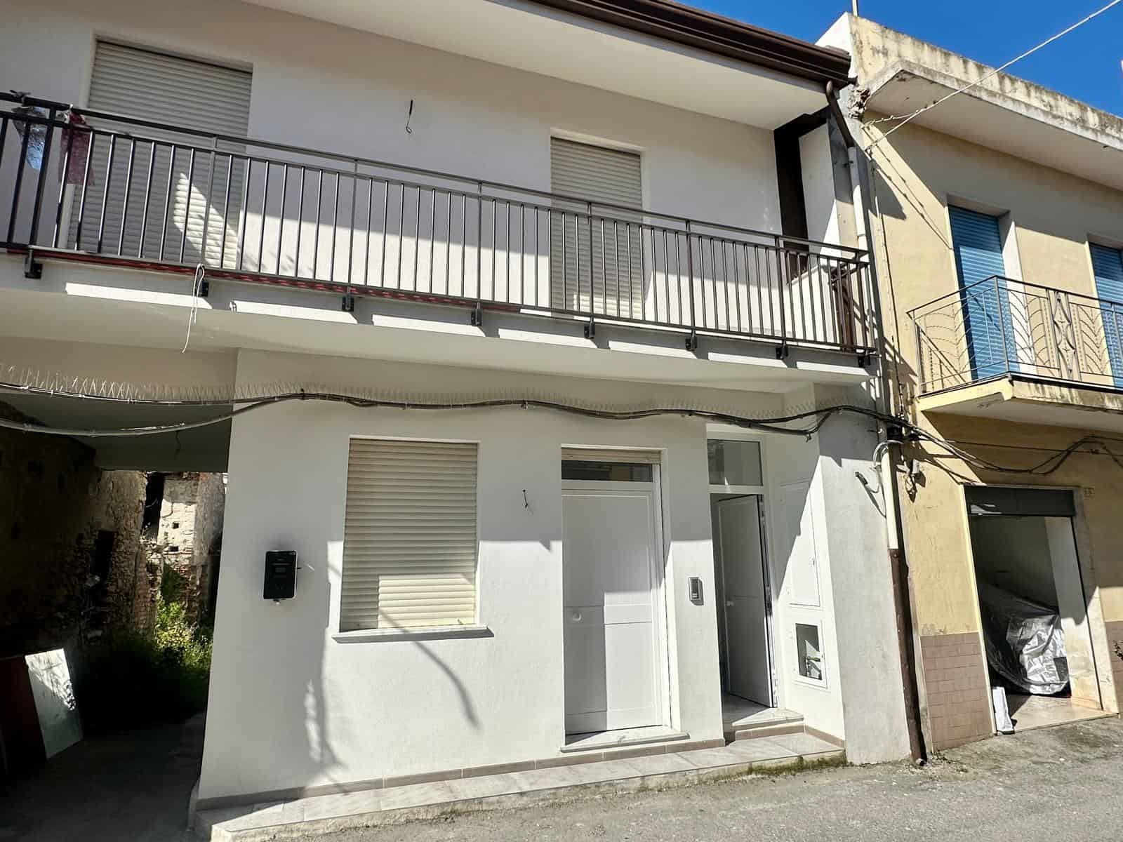 Casa indipendente in vendita in Via Catili 21, Barcellona P.G., Me